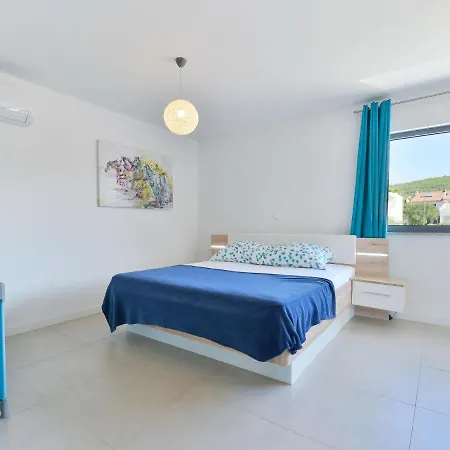 East By Interhome Tribalj