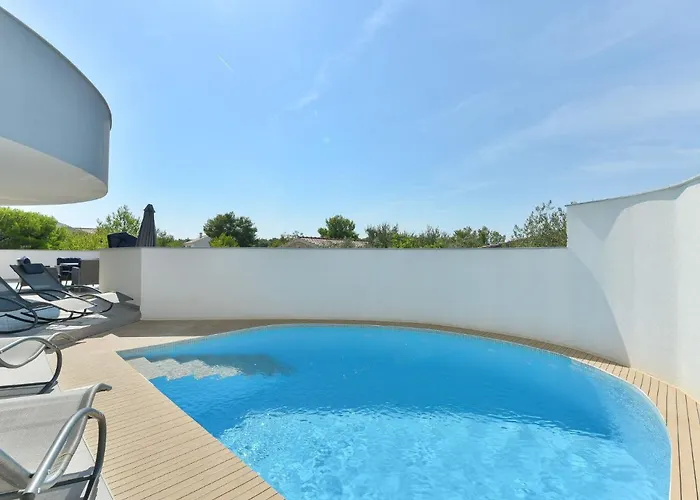 East By Interhome 펜션 Tribalj